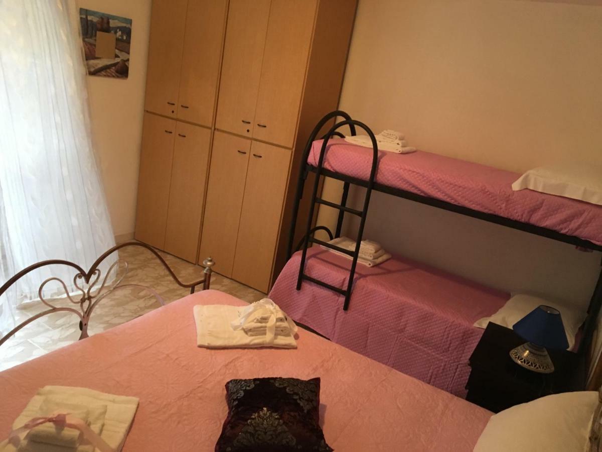 Sunshinehouse Villa วิเอตริ ภายนอก รูปภาพ